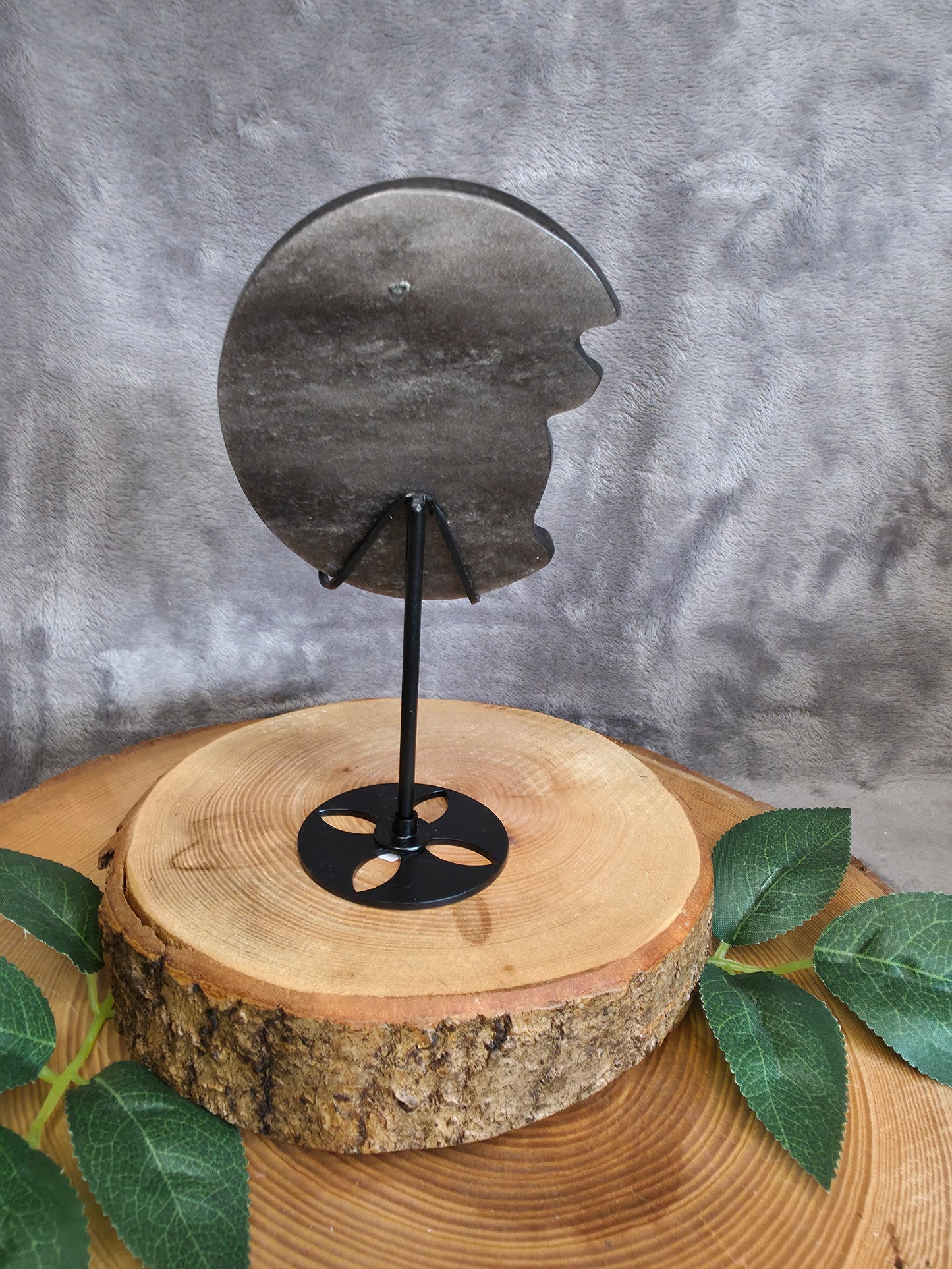 Silberobsidian neunschwänziger Fuchs im Mond (N29)