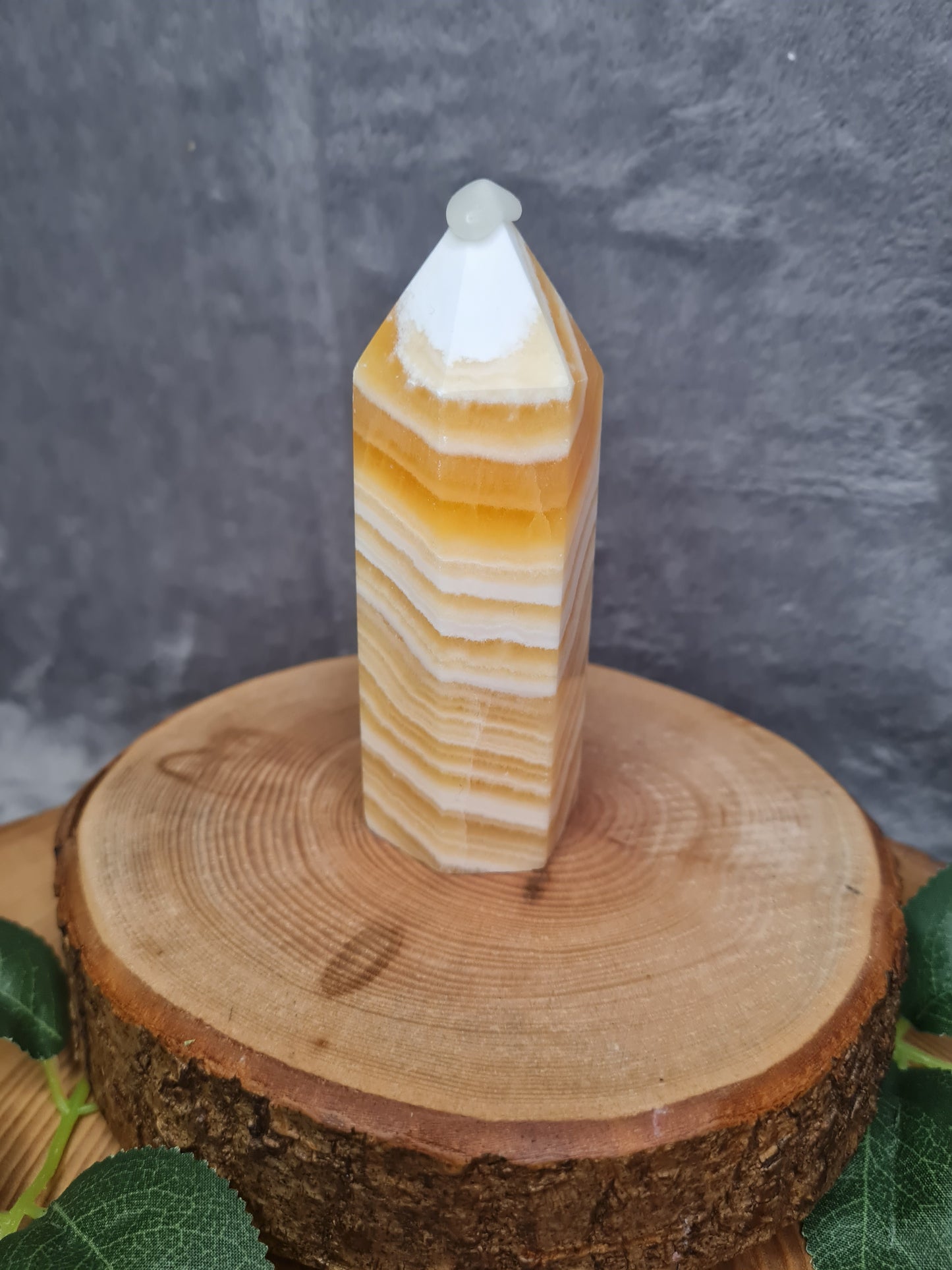 Orangen Calcit Turm (OC23)