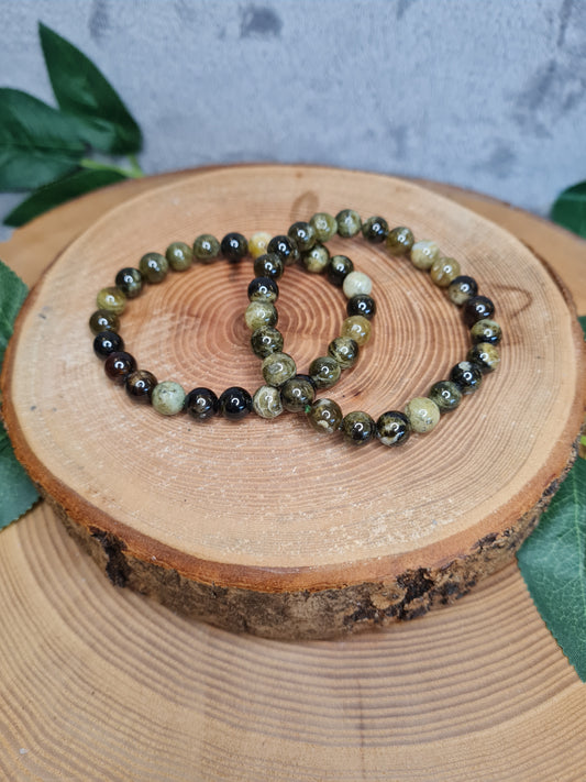 Grüner Granat Kugelarmband
