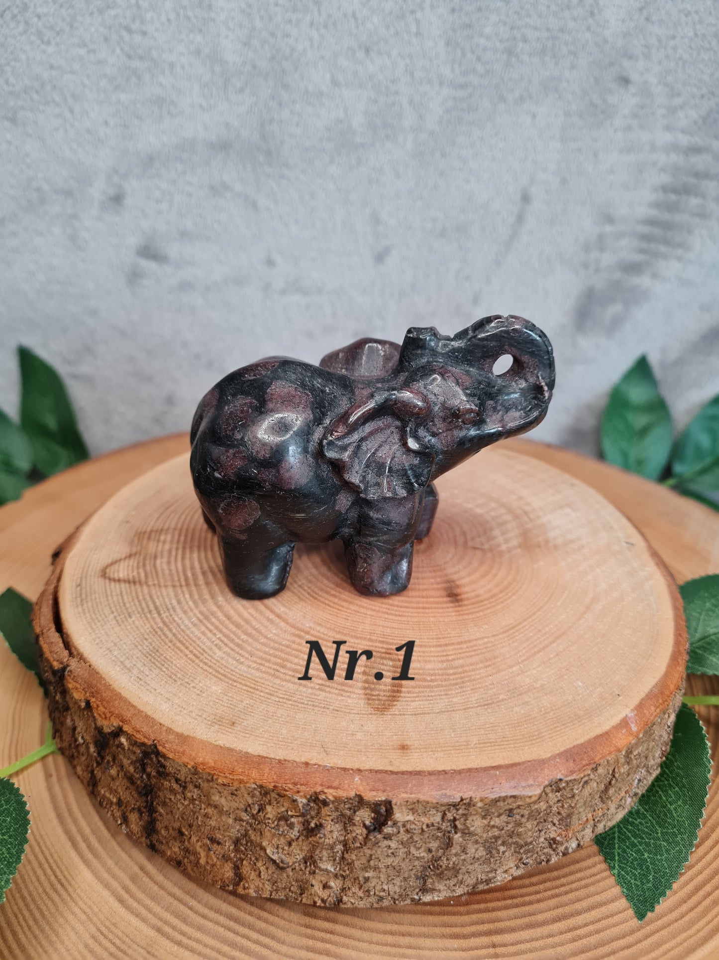 Granat x Arfvedsonit Elefant (wählbar)