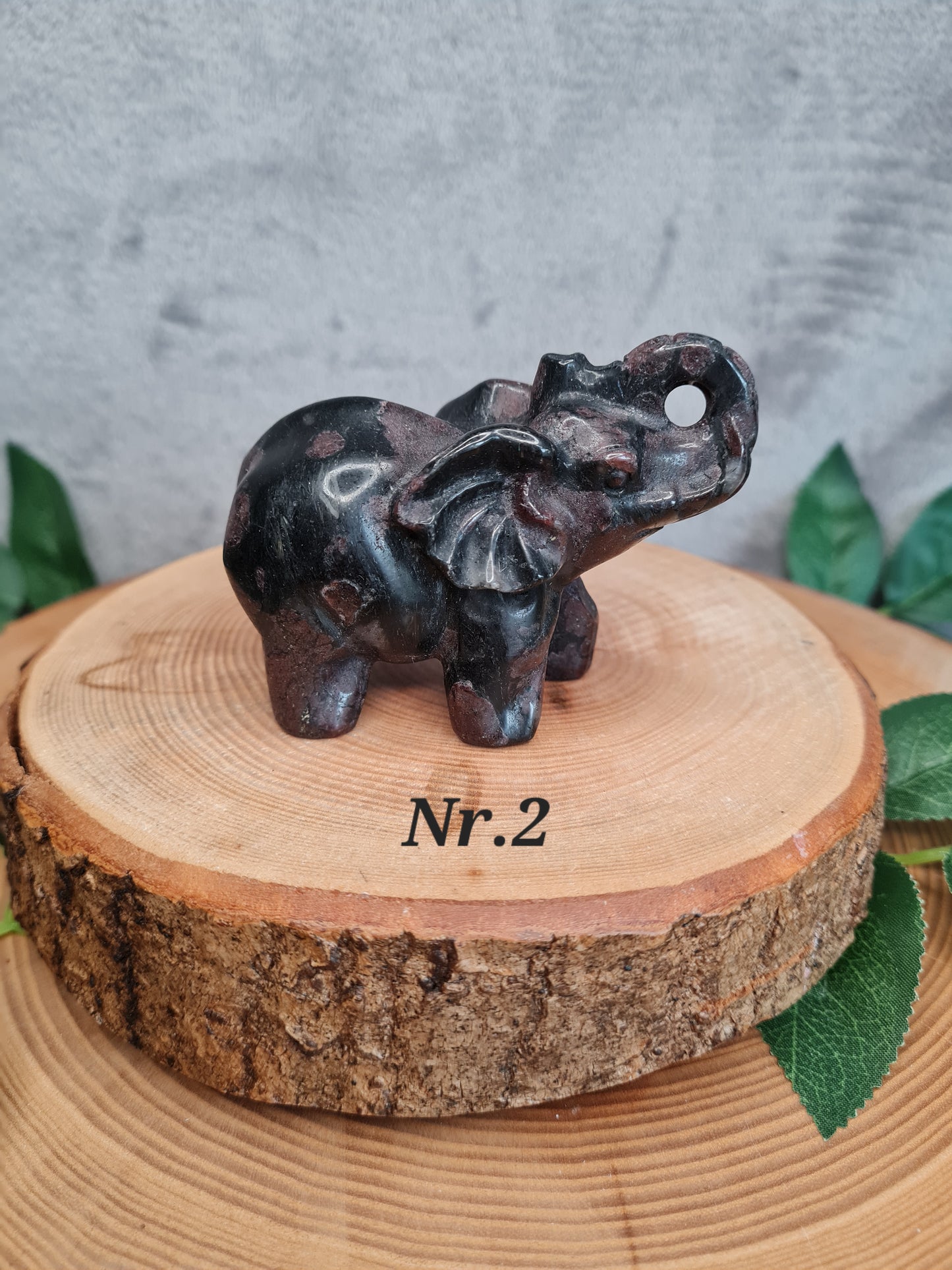 Granat x Arfvedsonit Elefant (wählbar)