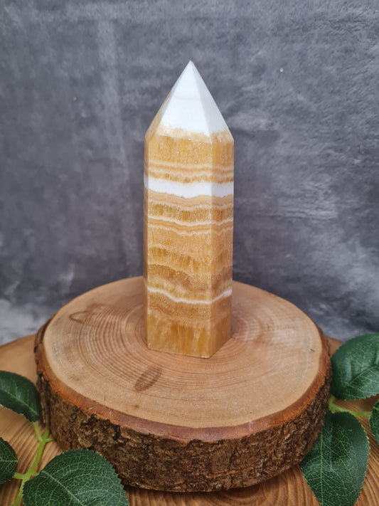 Orangen Calcit Turm (OT36)