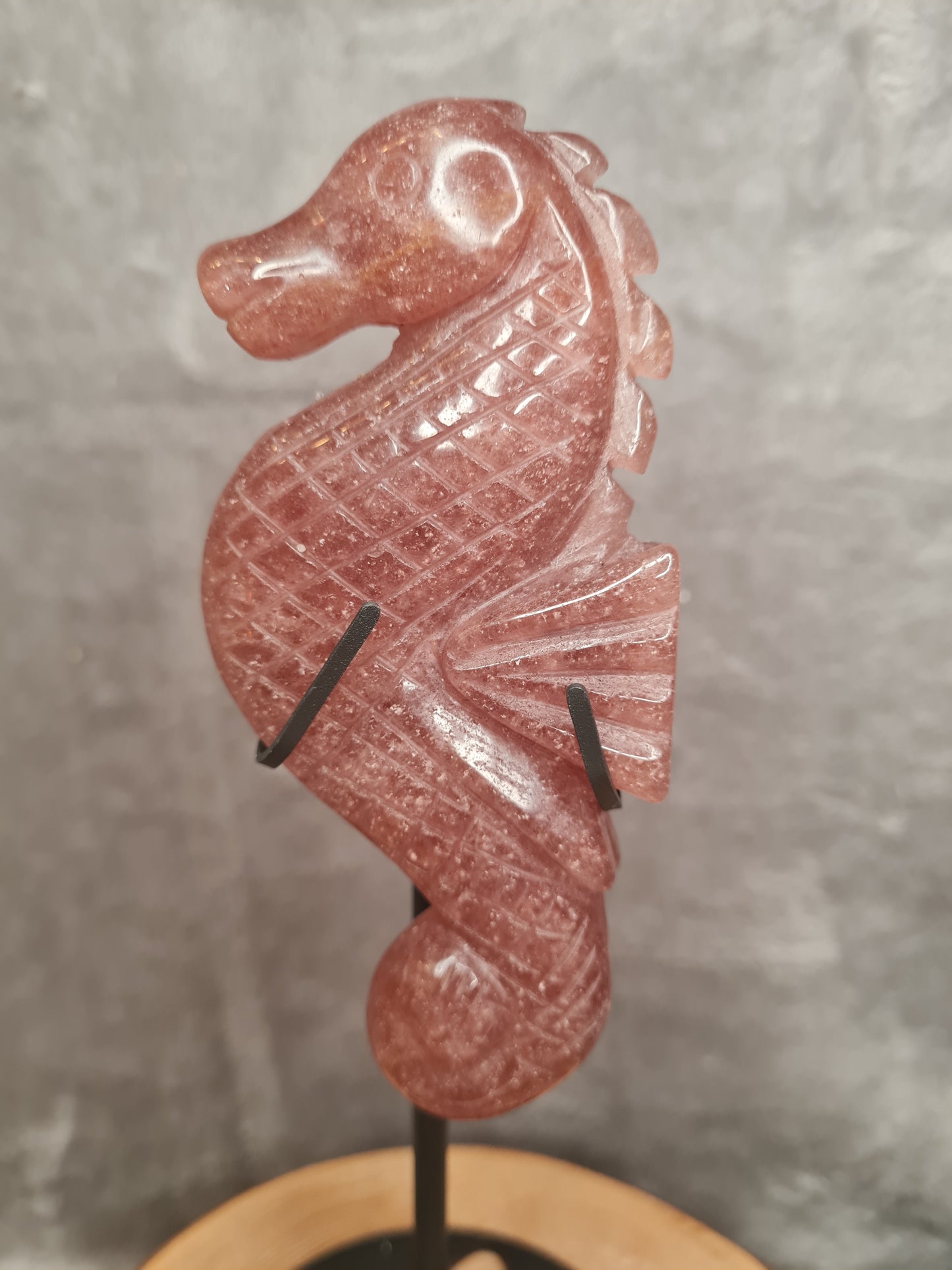 Seepferdchen Erdbeerquarz