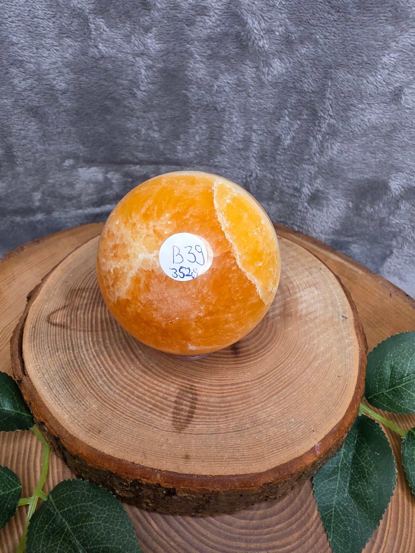 Orangencalcit Kugel (B39)