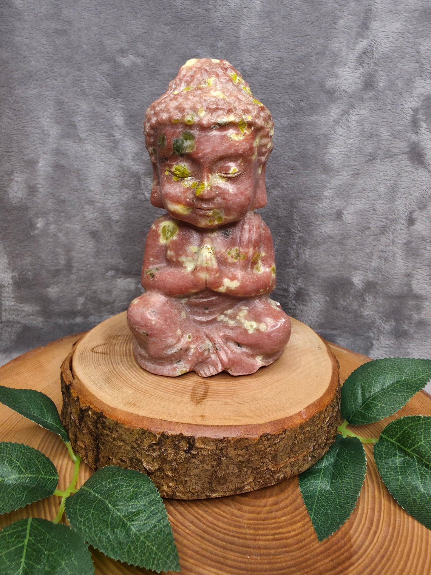Pfirsichblüten Turmalin Buddha (1kg)