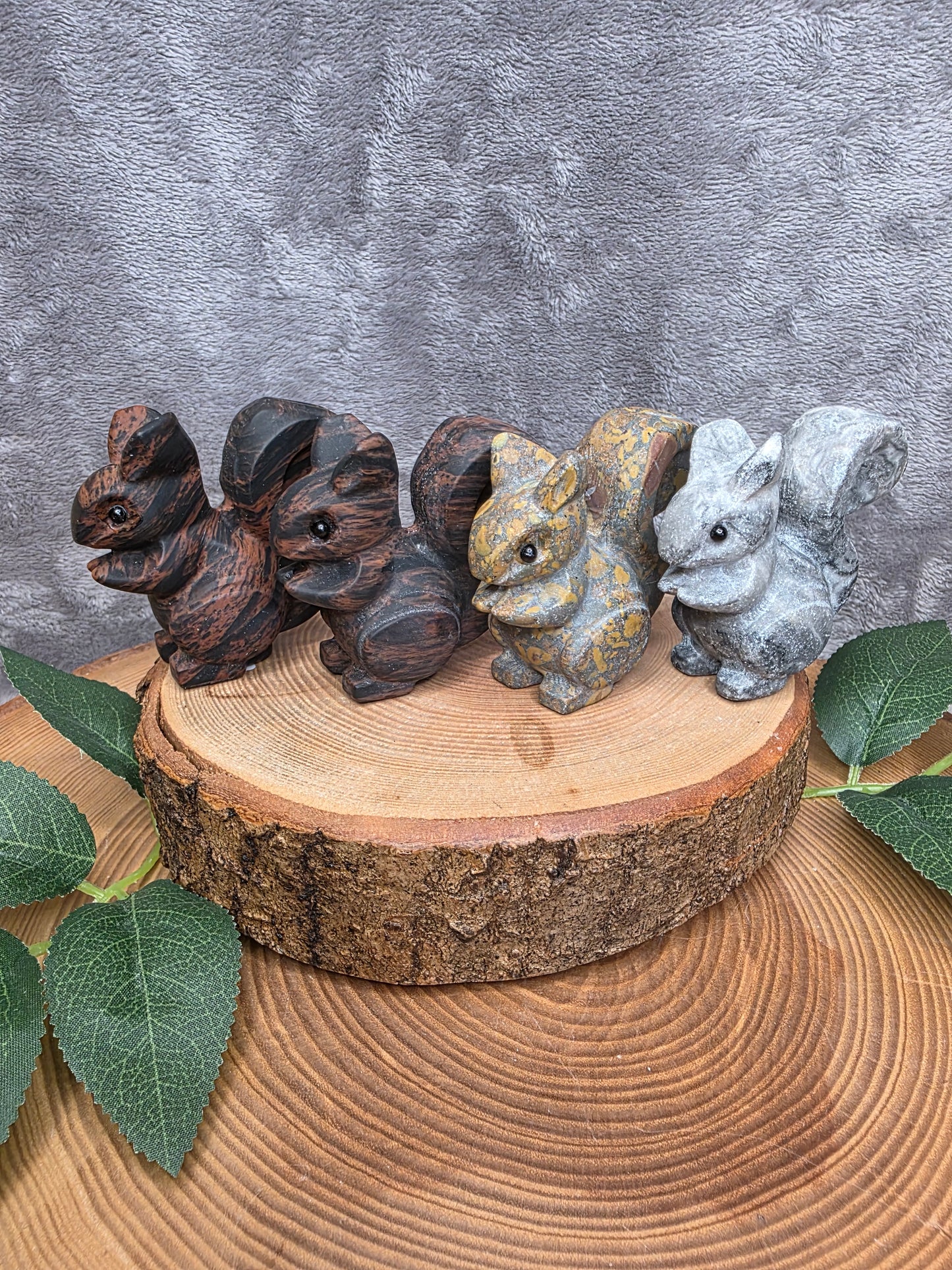 Eichhörnchen Carvings (wählbar)