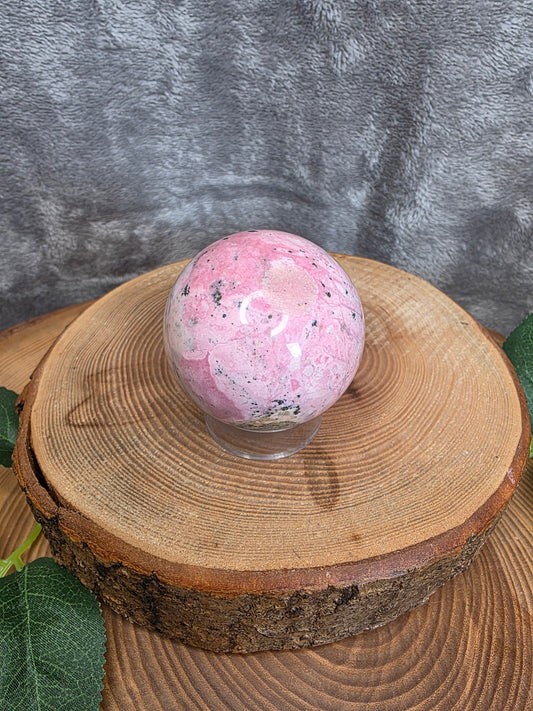 Peruanischer Rhodonit Kugel (P36)