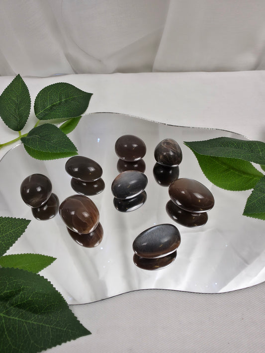 Mondstein dunkel Trommelstein