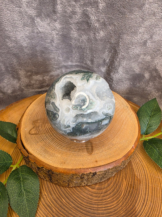 Moosachat Kugel (M41)