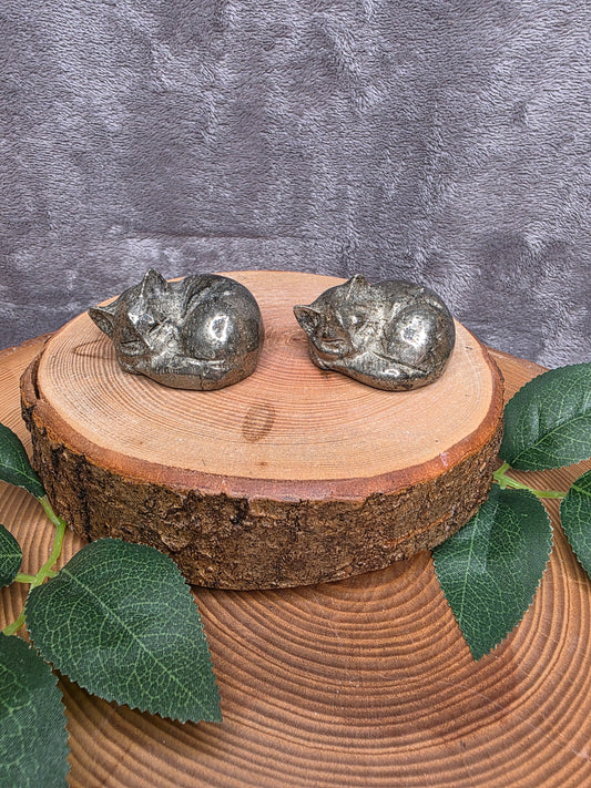 Pyrit schlafende Katze (wählbar)