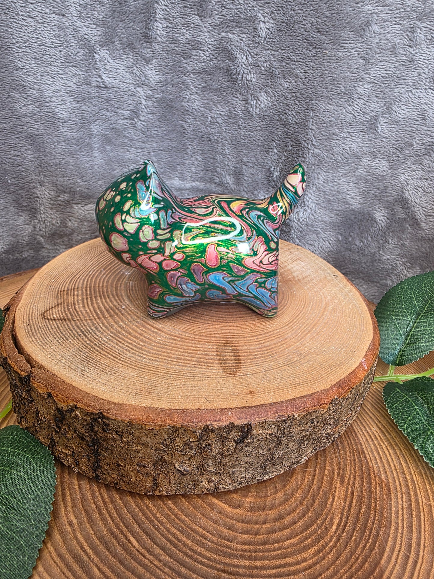 Sandelholzkatze mit Resin-Farbe (G23)