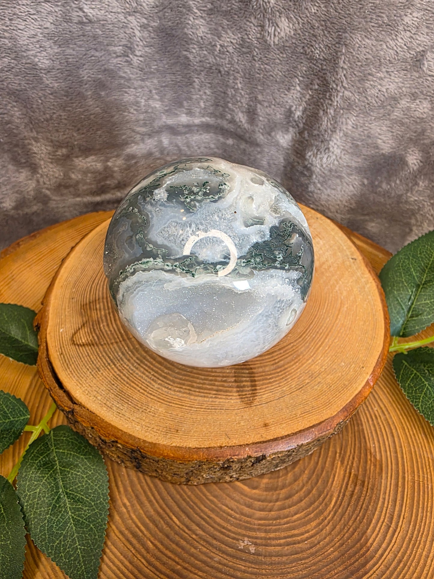 Moosachat Kugel (M41)