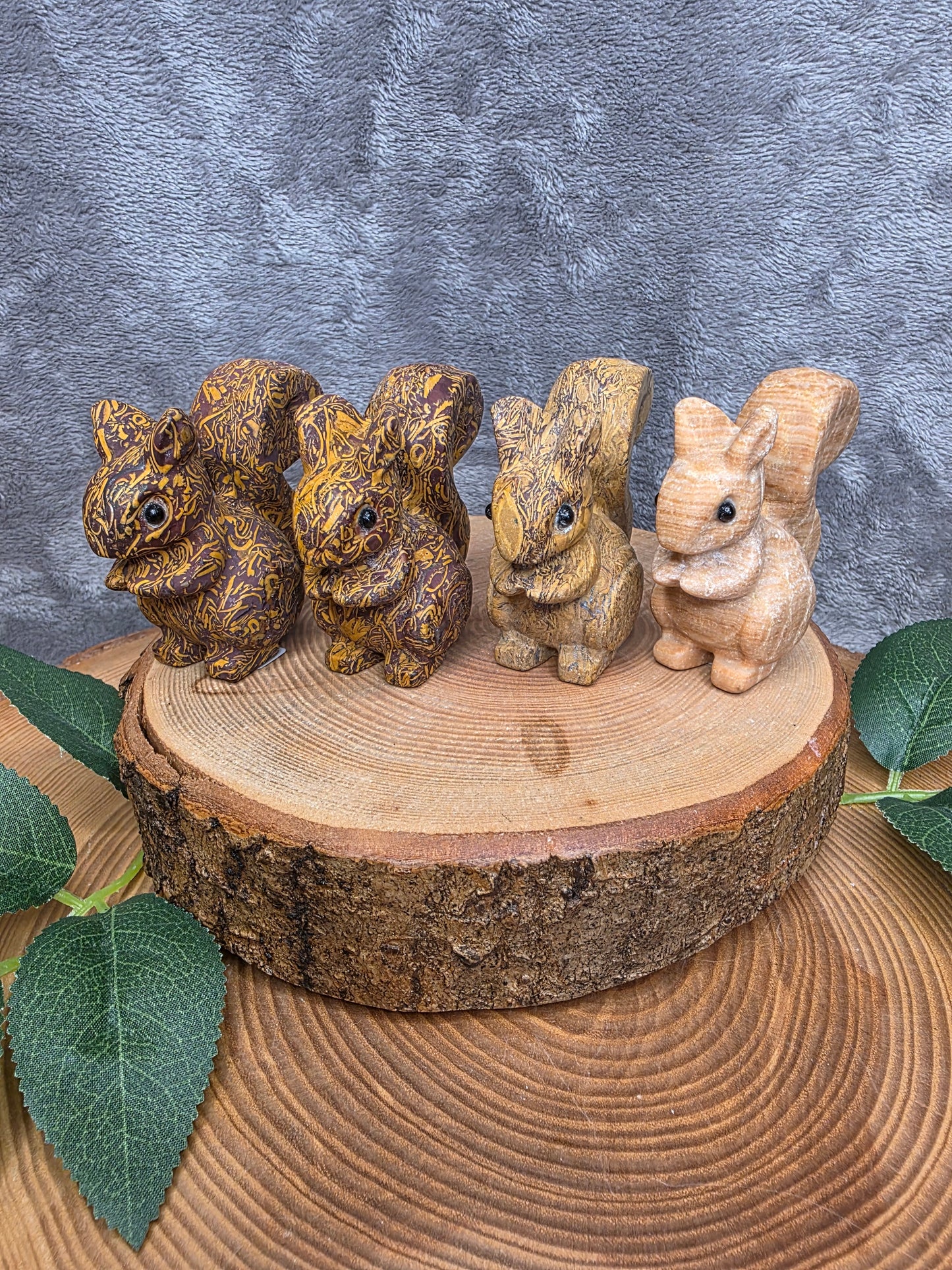 Eichhörnchen Carvings (wählbar)